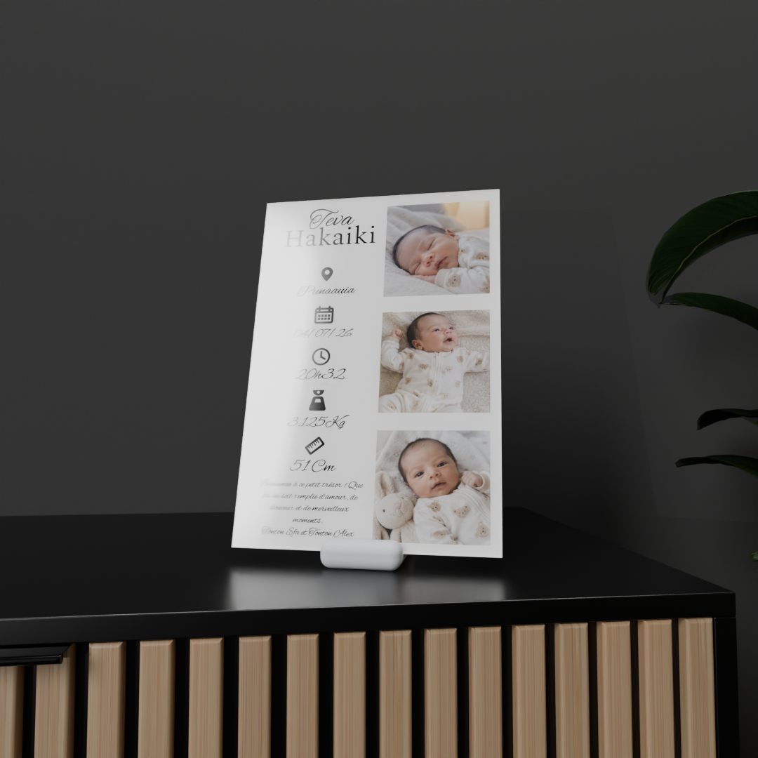 Cadre naissance bébé plexi 20×30 avec prénom, date, poids, taille et photos, socle simple blanc